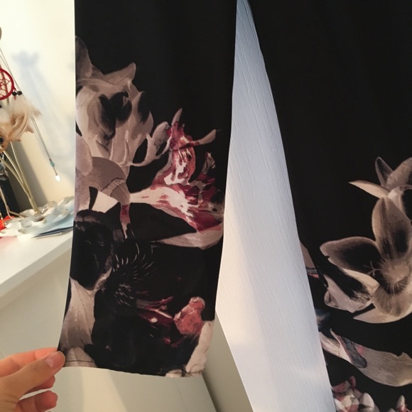 Floral print dress - Picture 2 of 4